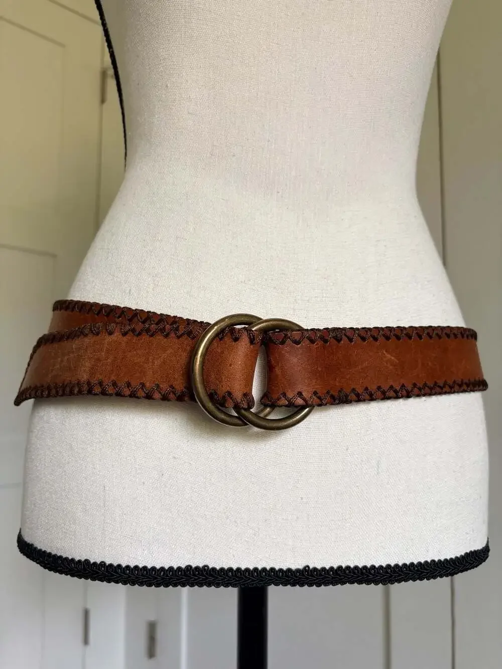 J.Crew Women's S/M Brown Leather Whipstitch Double Ring Belt - Picture 1 of 8
